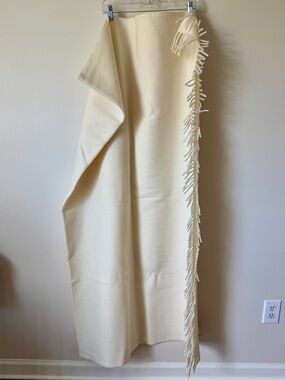NWT Pendleton creamy white 100% wool eco-wise fringe throw blanket